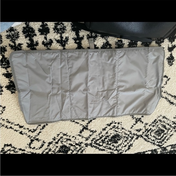 Freshly Picked small tote- Black - Picture 5 of 7